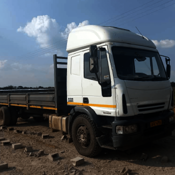 Truck For Transporting Bricks